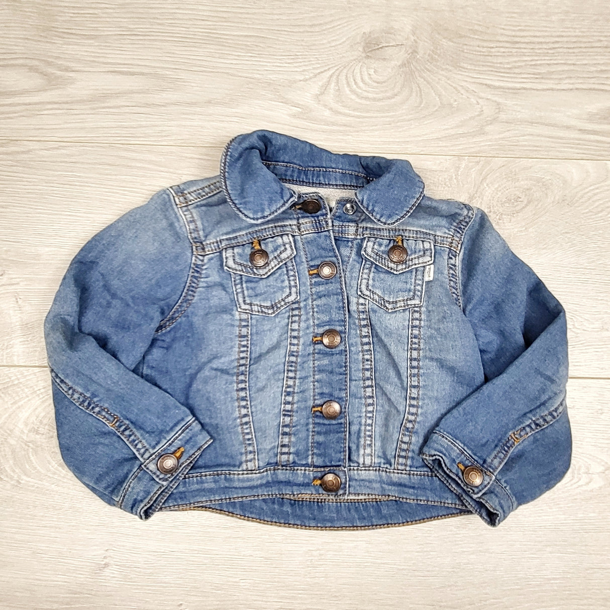 RGRN2 - Baby B'gosh soft denim jacket with snap buttons. Size 18-24 months