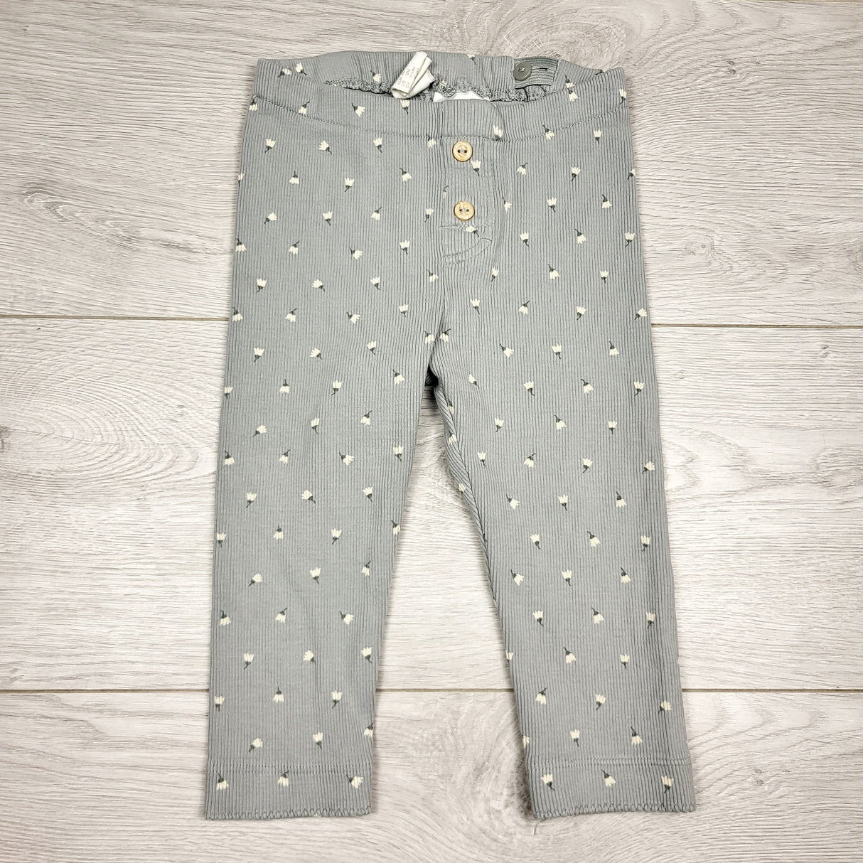 RGRN22 - H and M grey rib knit floral print pants. Size 9-12 months