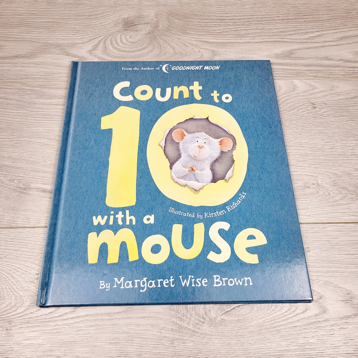 RGRN3 - Count to 10 With a Mouse. Hardcover book