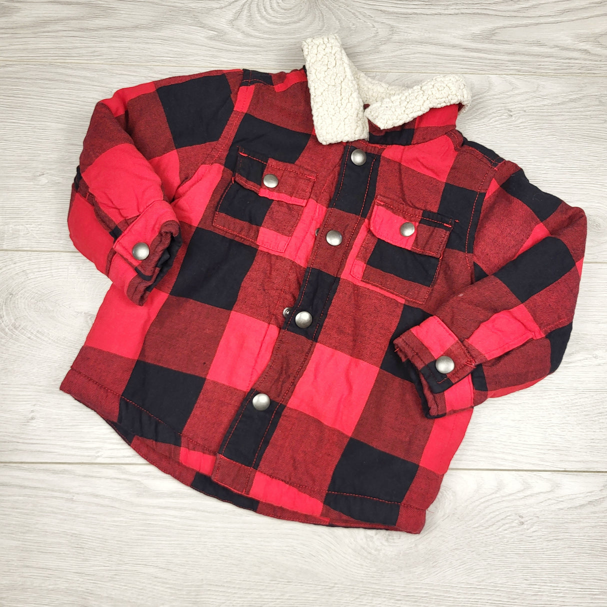 SMRSH3 - Old Navy plaid sherpa lined shacket / shirt jacket. Size 2T