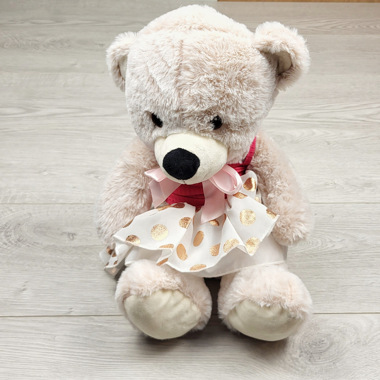 SMRSH4 - Pale pink plush bear