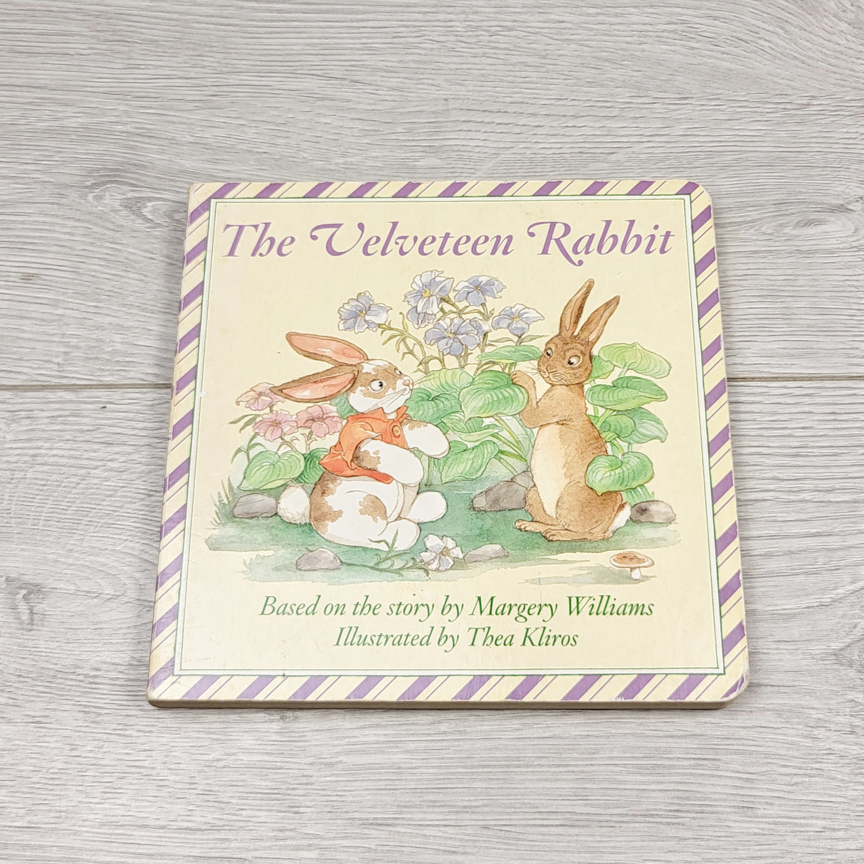 CHLV2 - The Velveteen Rabbit. Board book