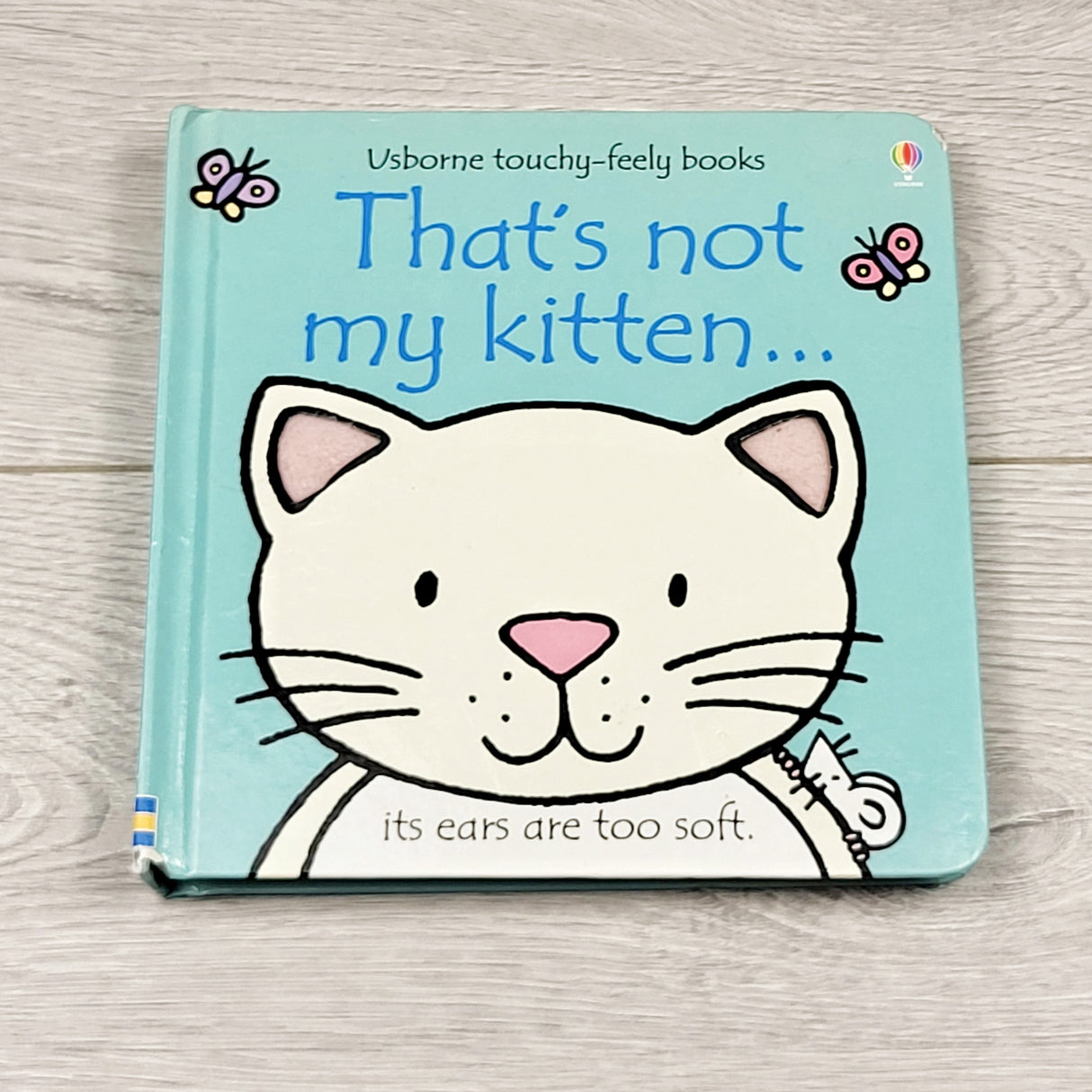 CHLV2 - That's Not My Kitten. Touch and feel board book