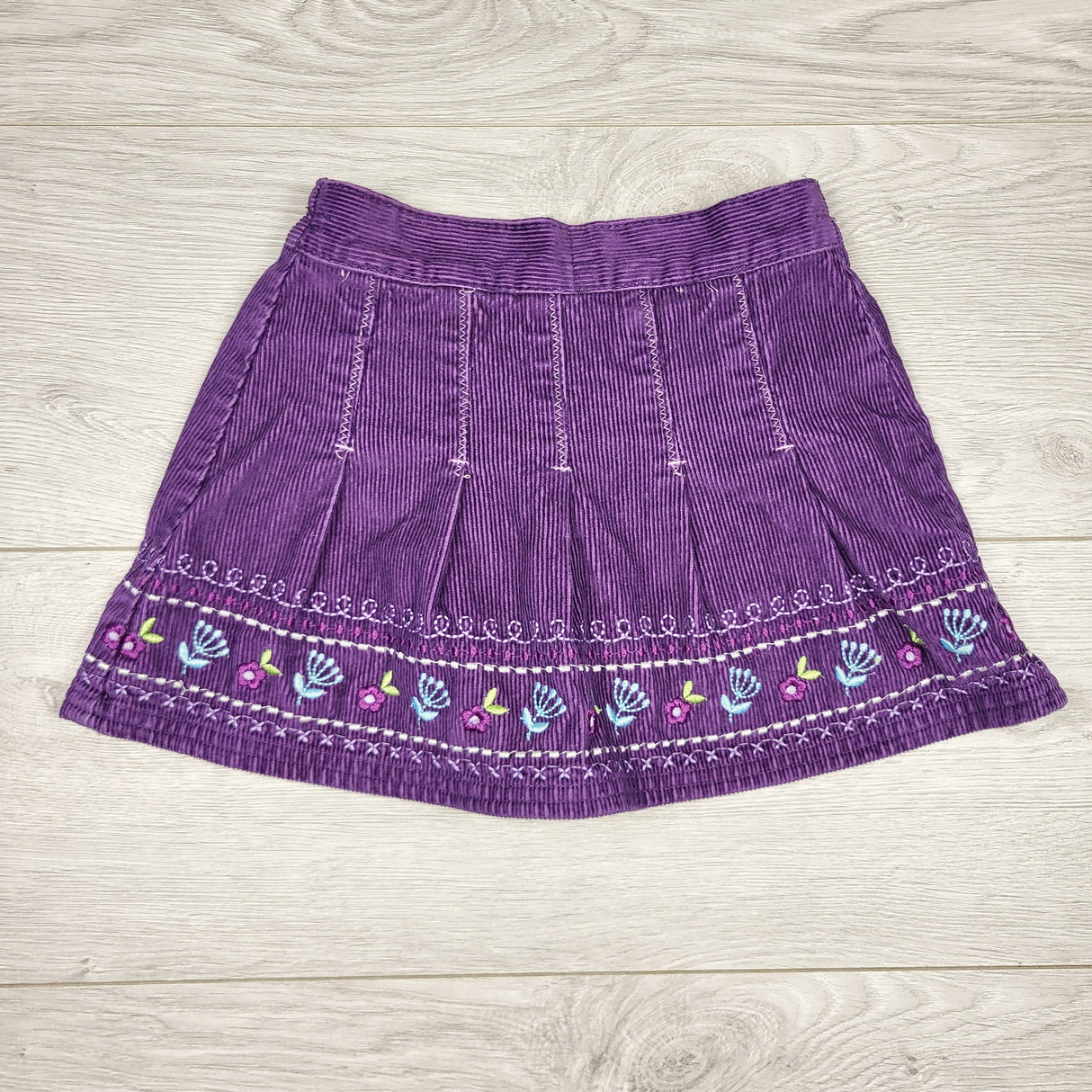 LBYL2 - Mini Boots purple embroidered corduroy skirt. Size 2T