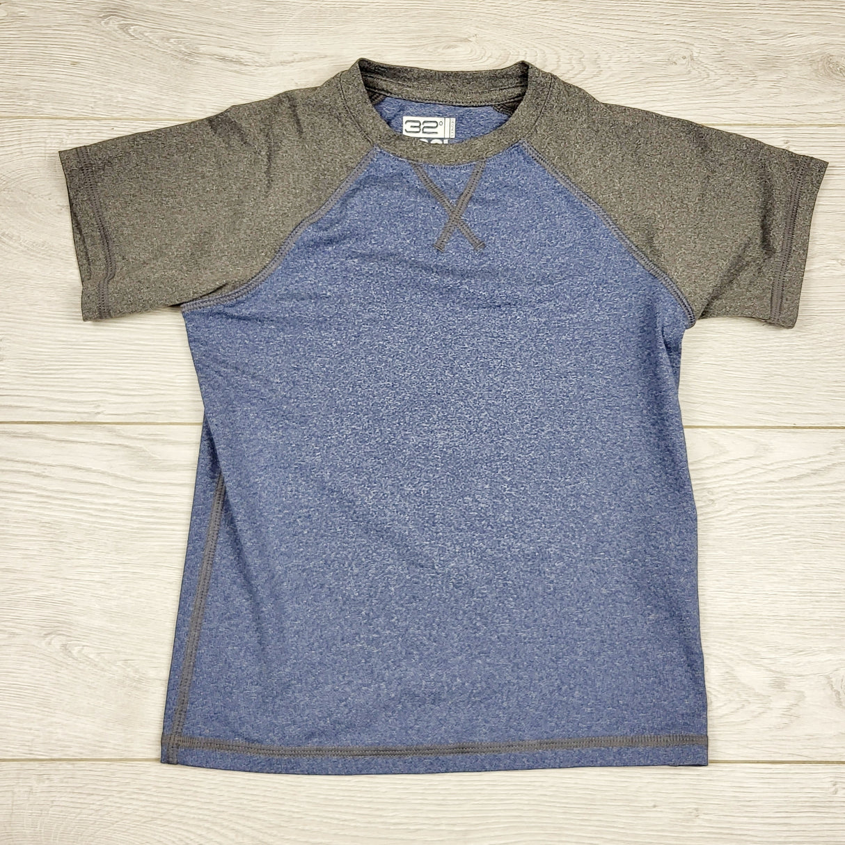 KARE2 - 32 Degrees blue and grey active t-shirt. Size 2T