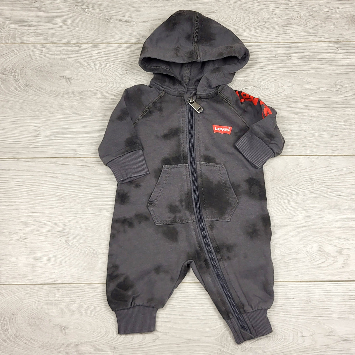 KARE2 - Levi's grey and black tie dyed hooded romper. Newborn size