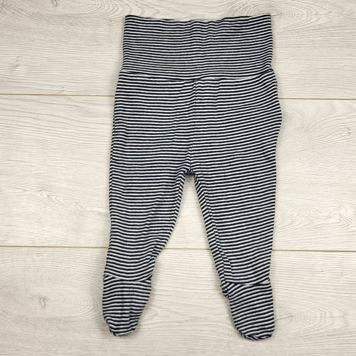 KARE22 - Old Navy navy striped footed cotton pants. Size 3-6 months