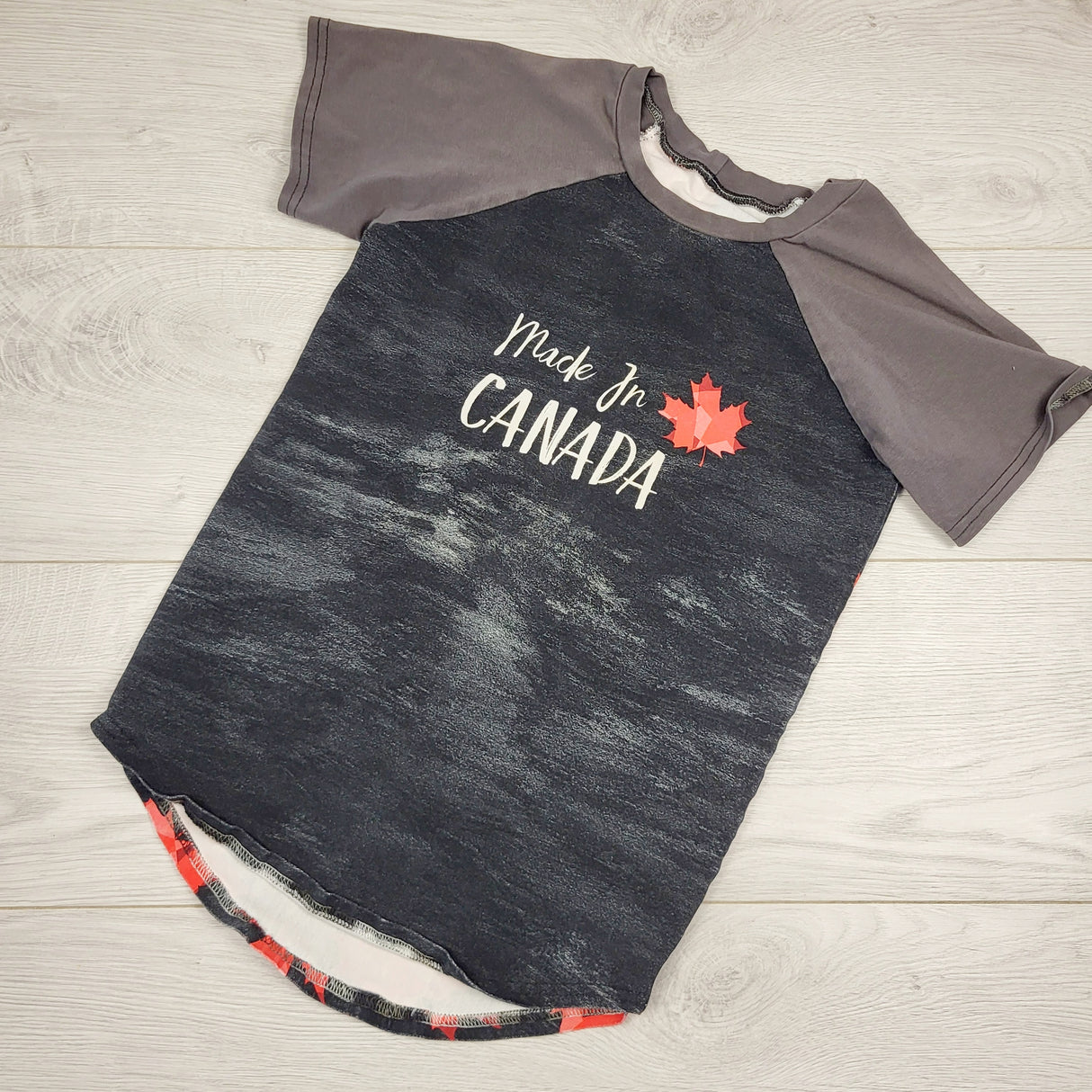 CKLB1 - Handmade "Made in Canada" top. Approx size 6/7