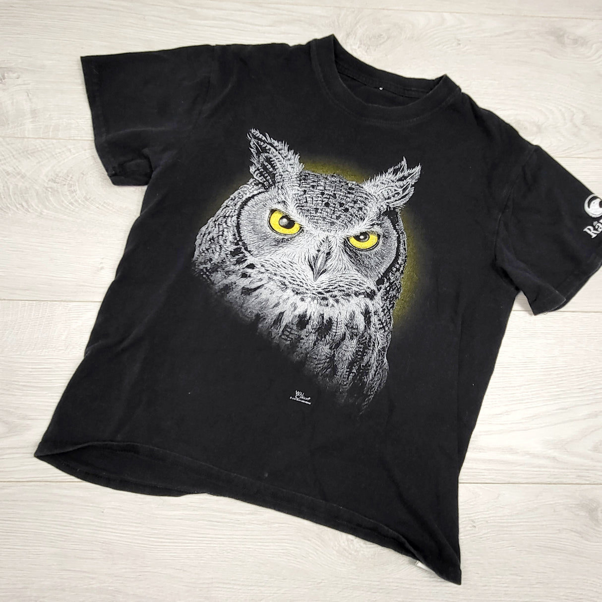 AGLL1 - Black owl t-shirt. Approx 10/12