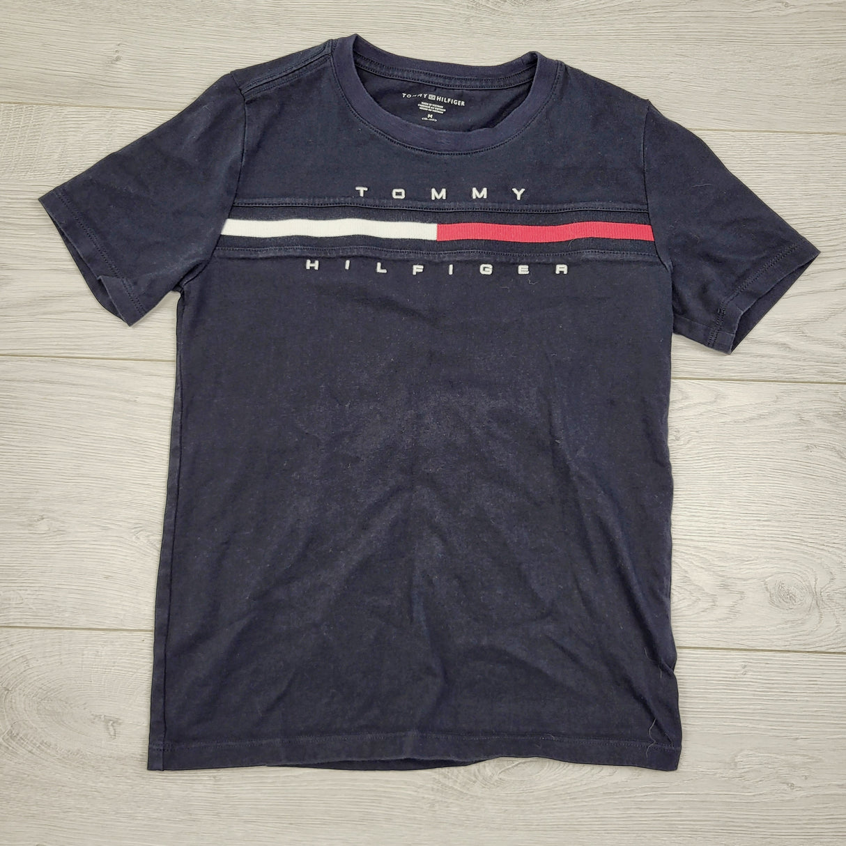 KHW1  - Tommy Hilfiger navy logo t-shirt. Size 8-10 Years