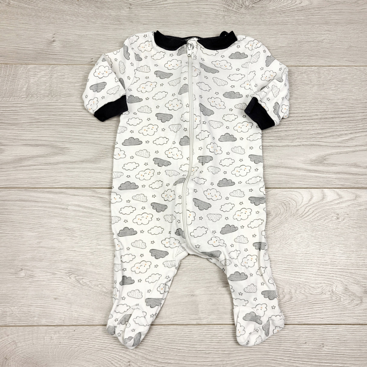 RZA1 - George white zippered cotton sleeper with clouds. Size 0-3 months