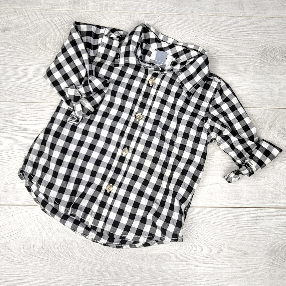 NTLL1 - Old Navy black checked button down shirt with roll button sleeves. Size 2T