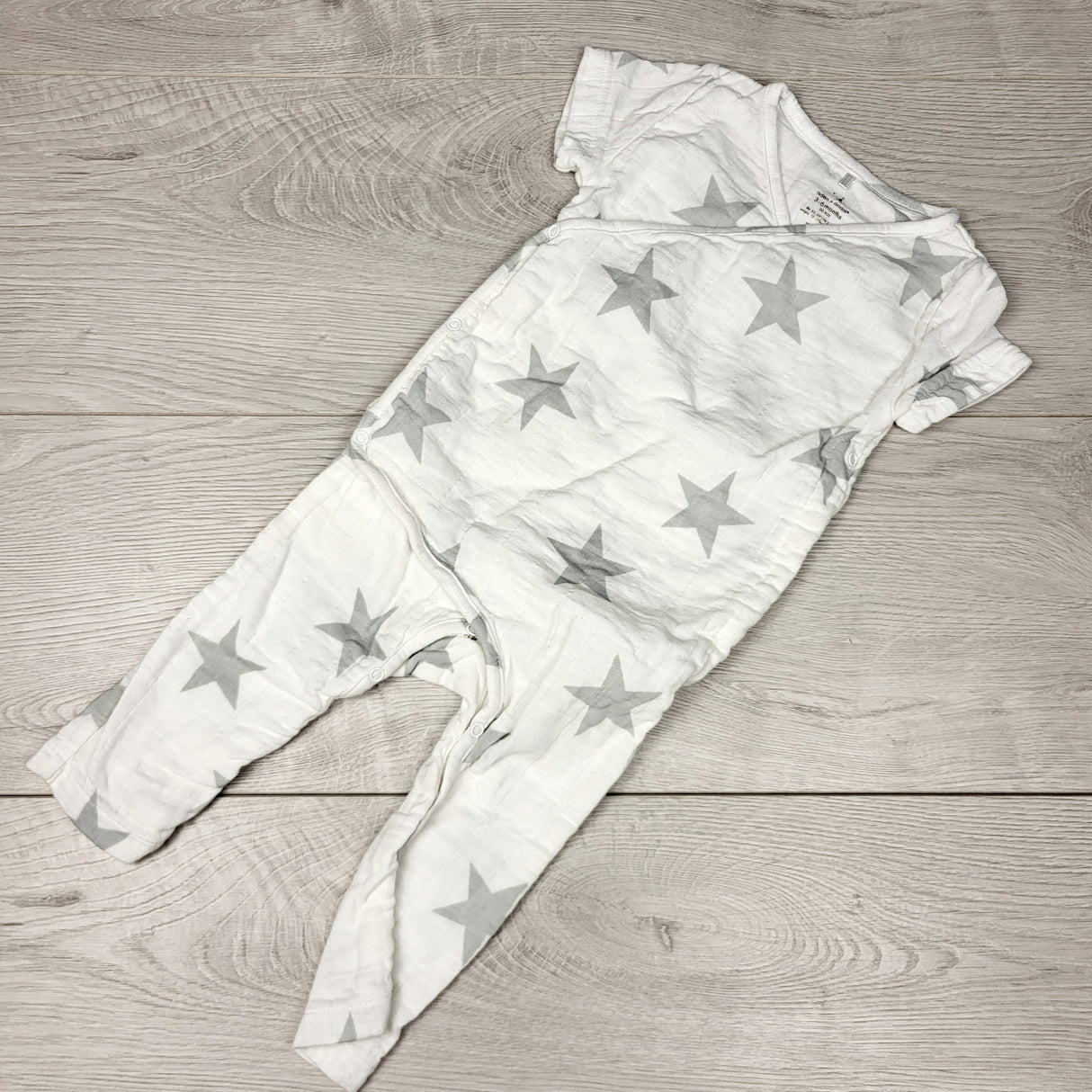 NTLL1 - Aden and Anais white muslin romper with stars. Size 3-6 months