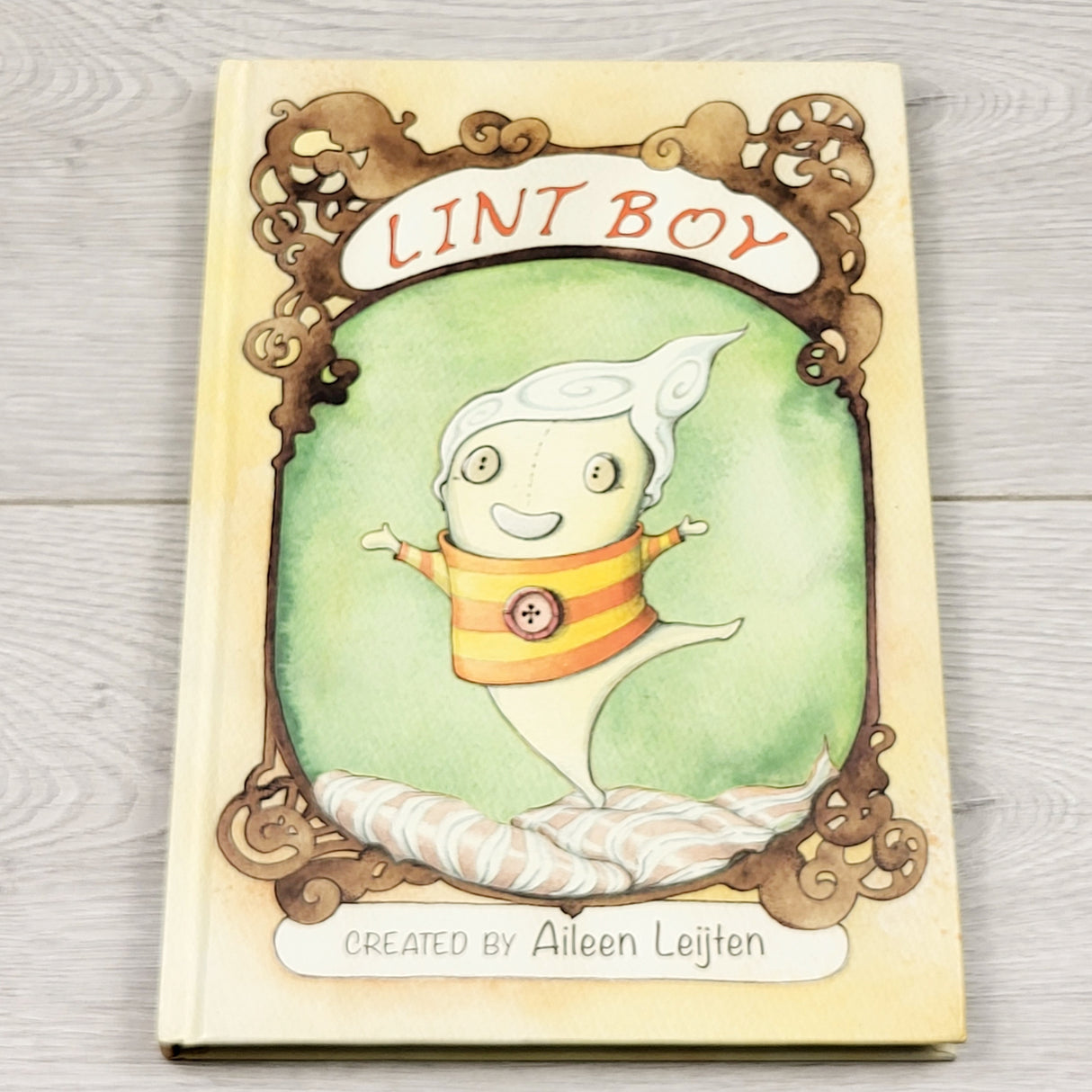 SPLT5 - Lint Boy. Hardcover book