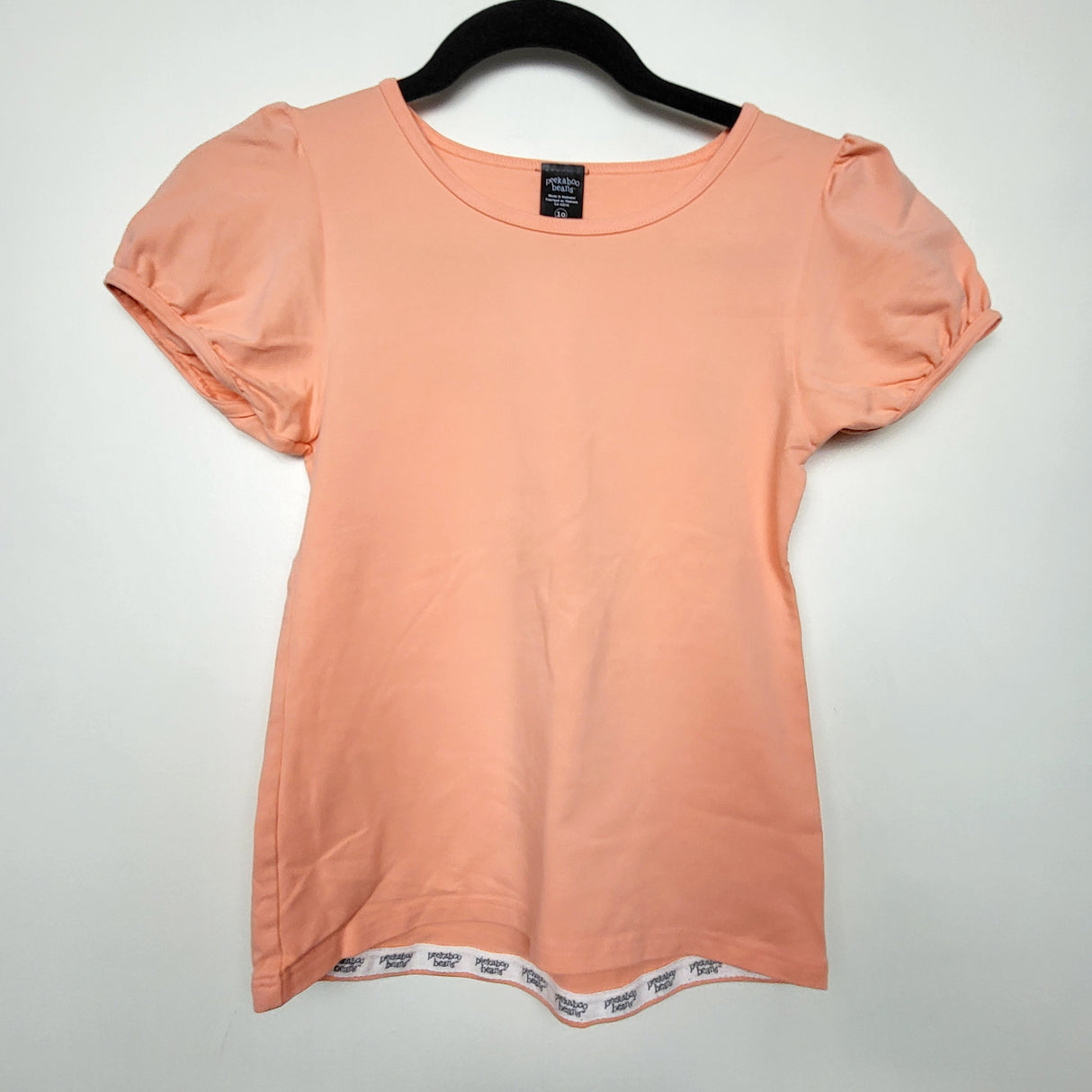 MGRE2 - Peekaboo Beans coral t-shirt with puff sleeves. Size 10 🍁