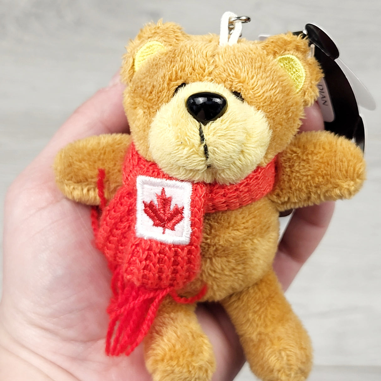 RZA3 - NEW - Canadian bear keychain