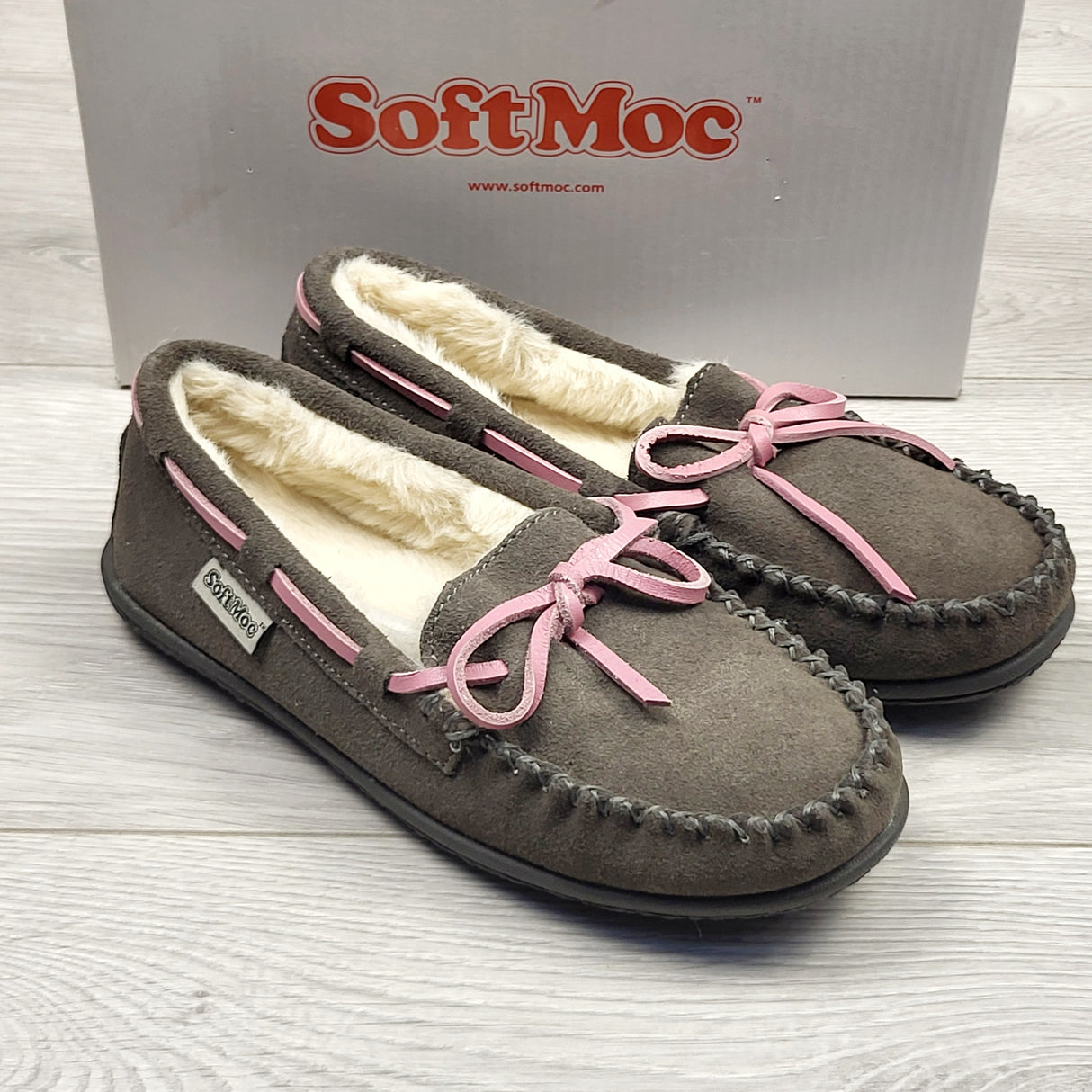 KTBL1 - NEW - SoftMoc Bali Jr. moccasin style slippers with faux fur lining. Youth size 1