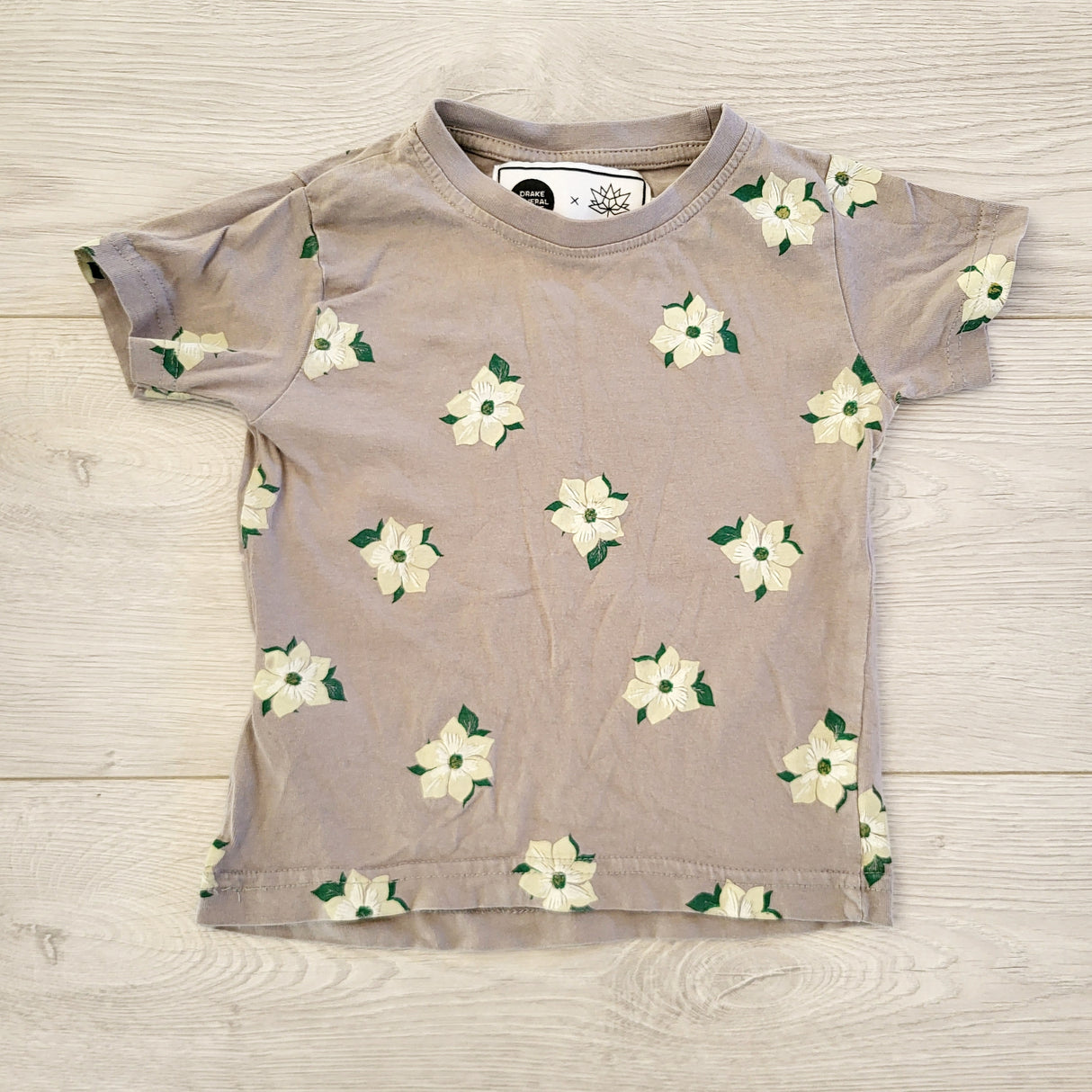 HCRW1 - Drake General Store floral print t-shirt. Size 2/3T