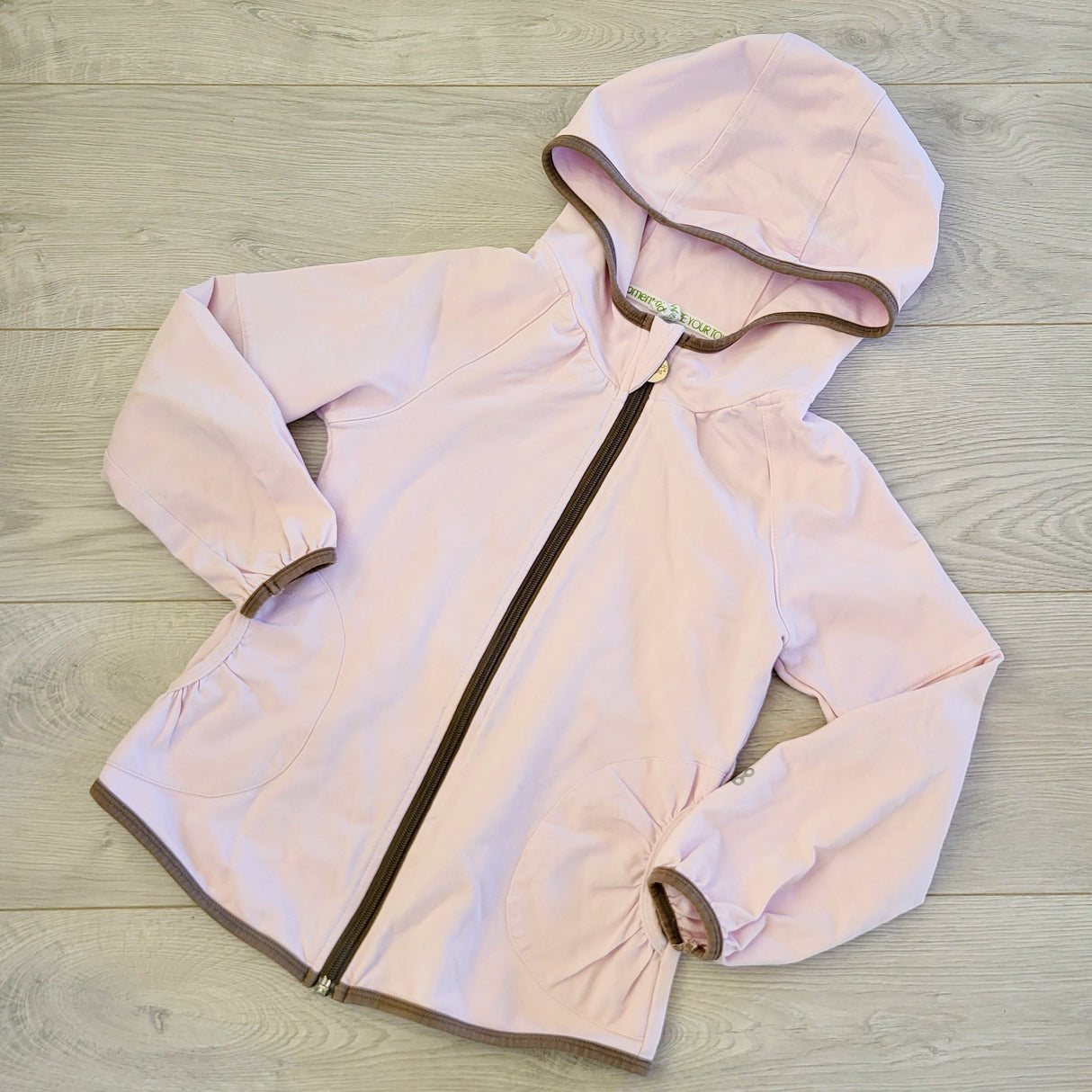 MGRE3 - Peekaboo Beans light pink zip up hoodie. Size 8 🍁