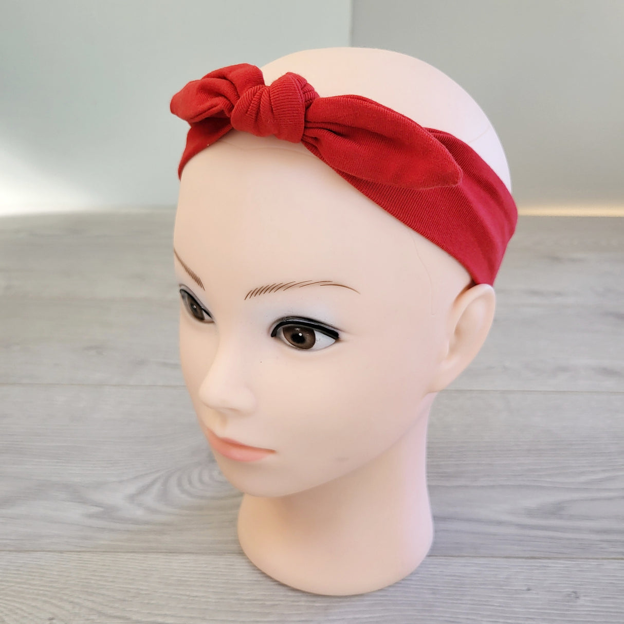 MGRE3 - Peekaboo Beans red headband with bow 🍁