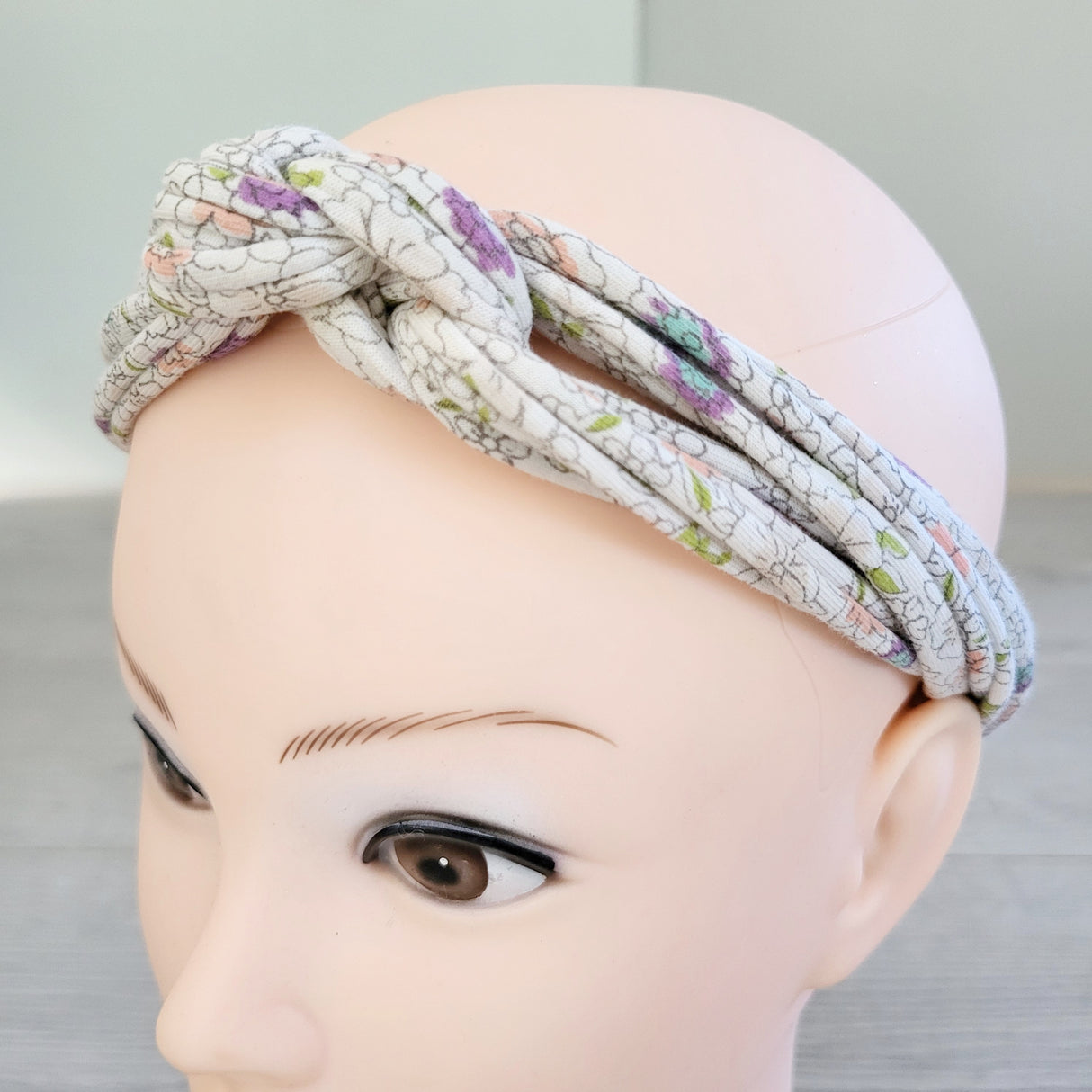 MGRE3 - Peekaboo Beans floral print headband 🍁