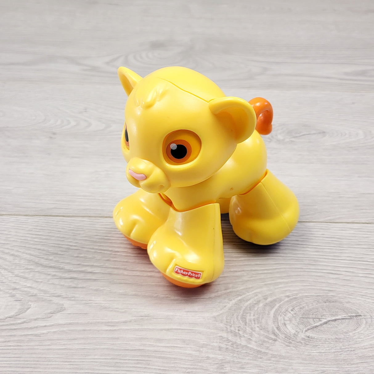 HCOL2 - Fisher Price Simba figure