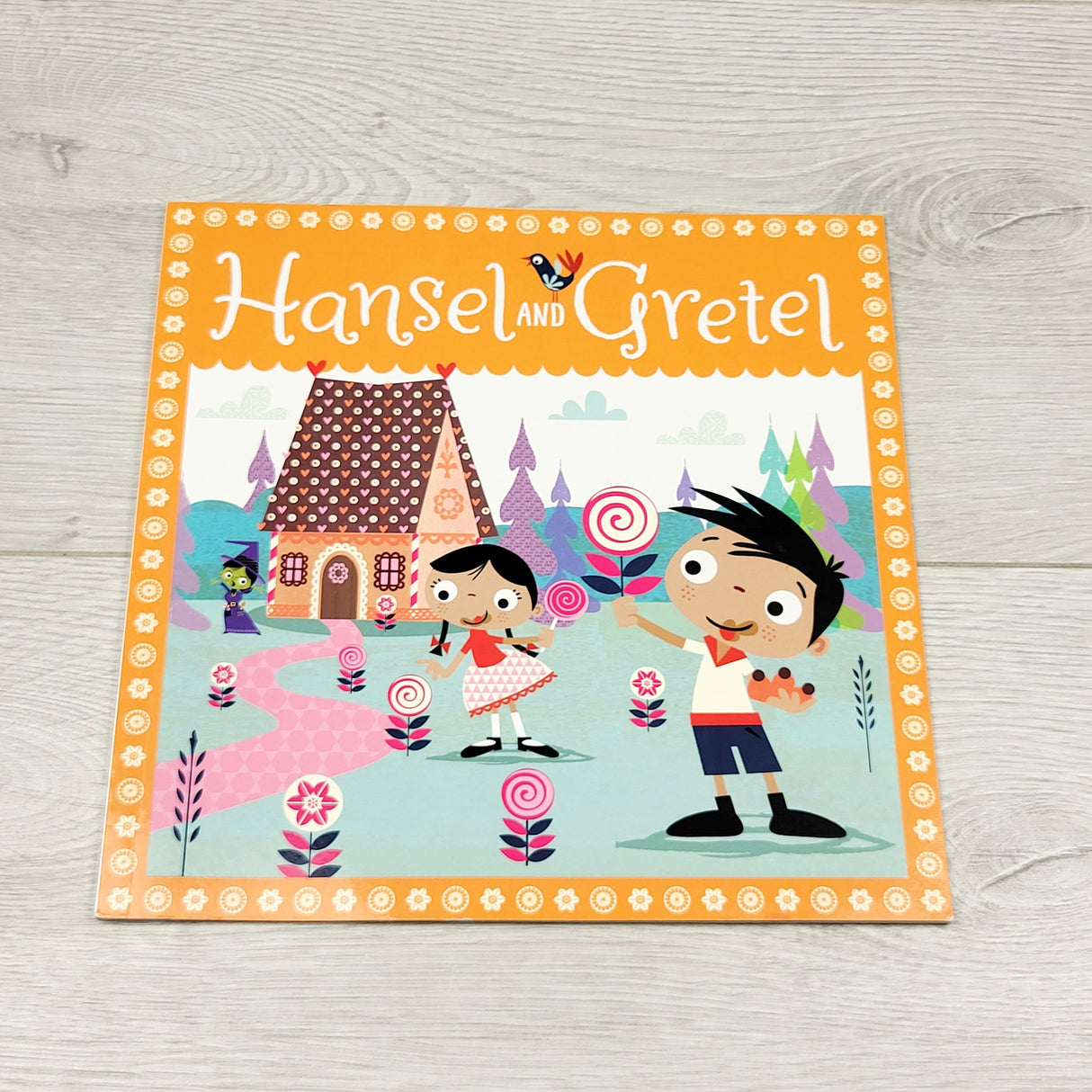 HCOL2 - Hansel and Gretel. Soft cover book