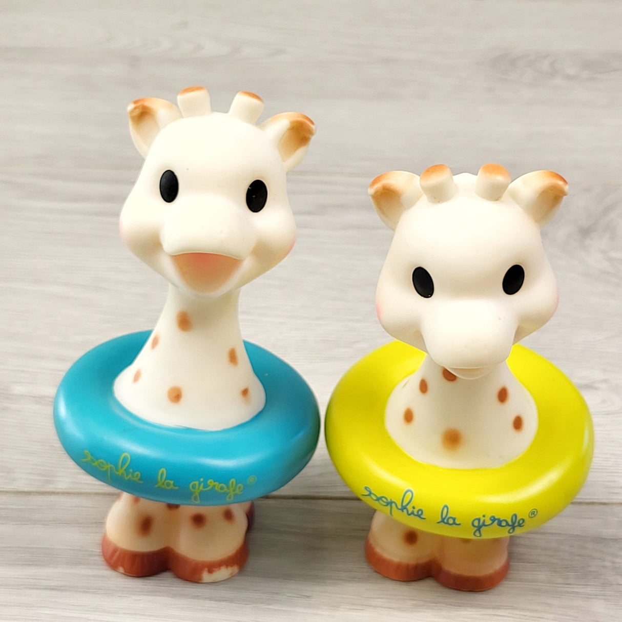 EHRS3 - Sophie the Giraffe bath toy