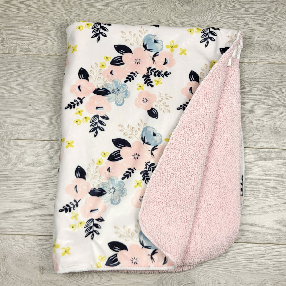 HBRK1 - Just Born floral print minky baby blanket