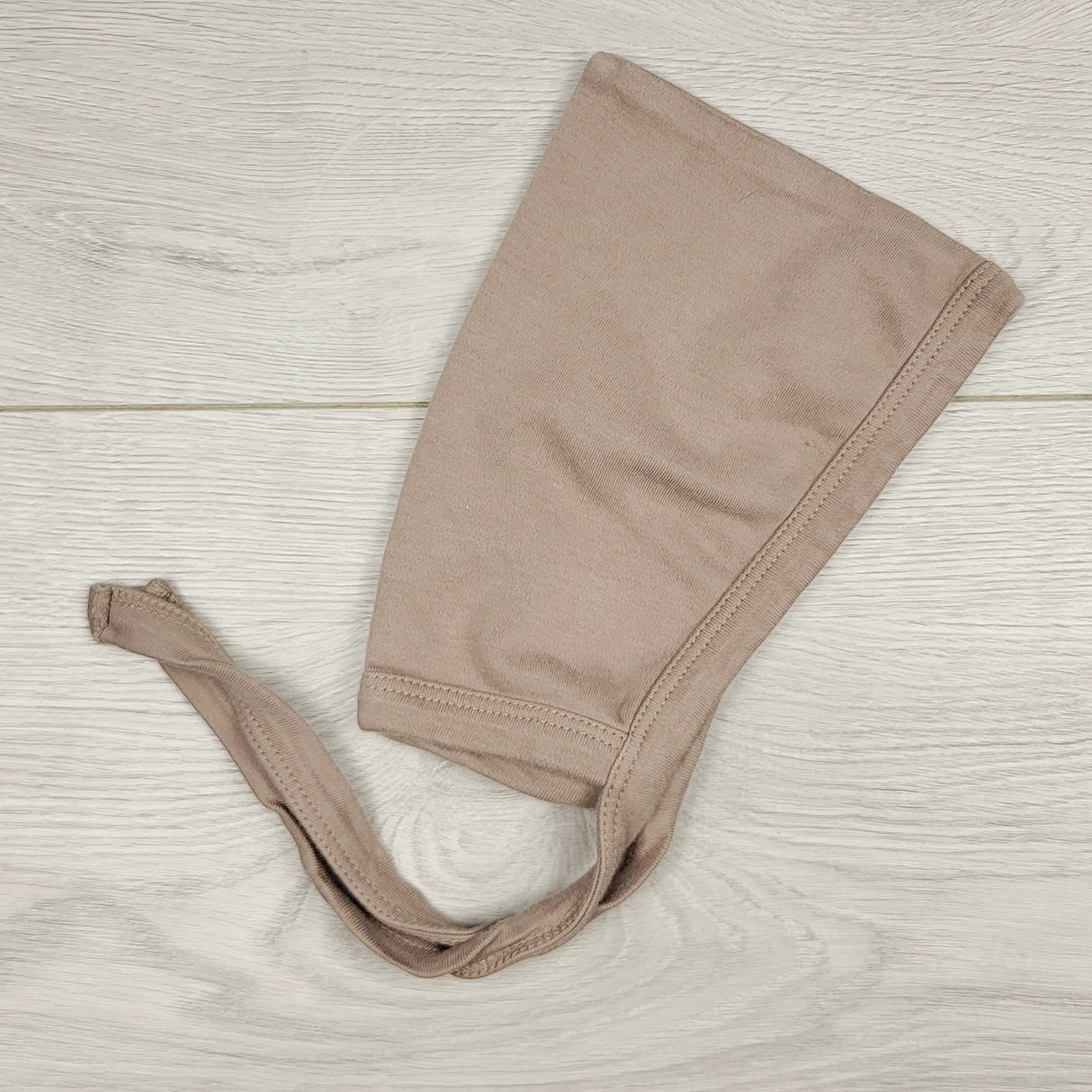 CCAM22 - Kate Quinn taupe bonnet. Size 3-6 months