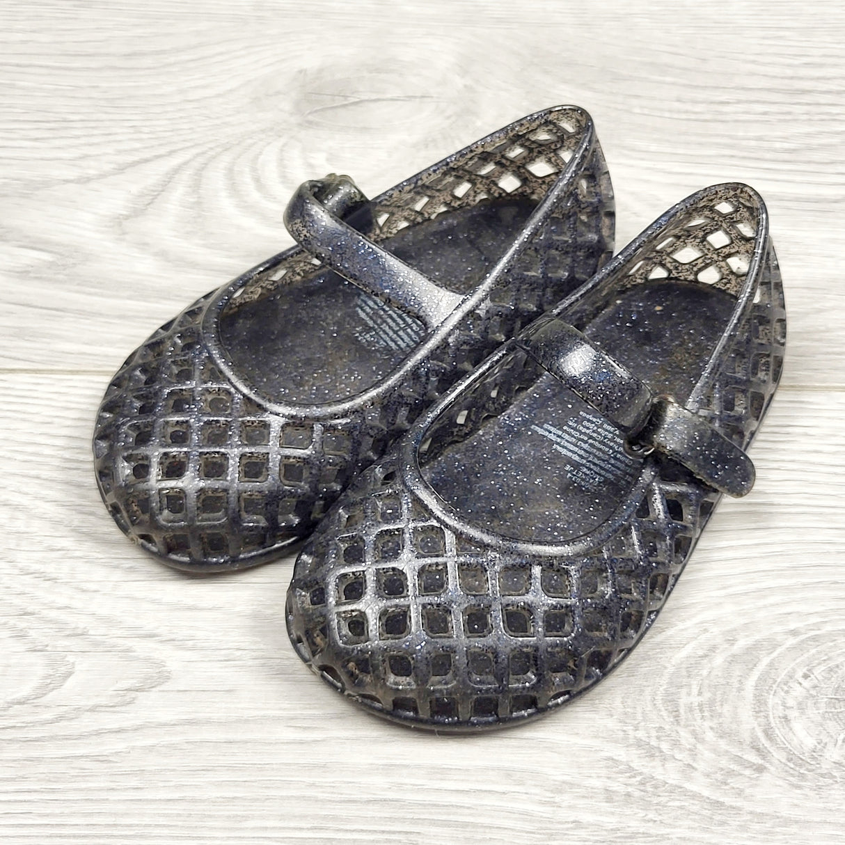 LUGE - Old Navy dark grey sparkly jelly shoes. Size 5