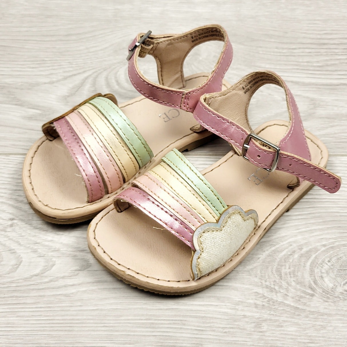 LUGE1 - Children's Place strappy sandals with cloud. Size 6