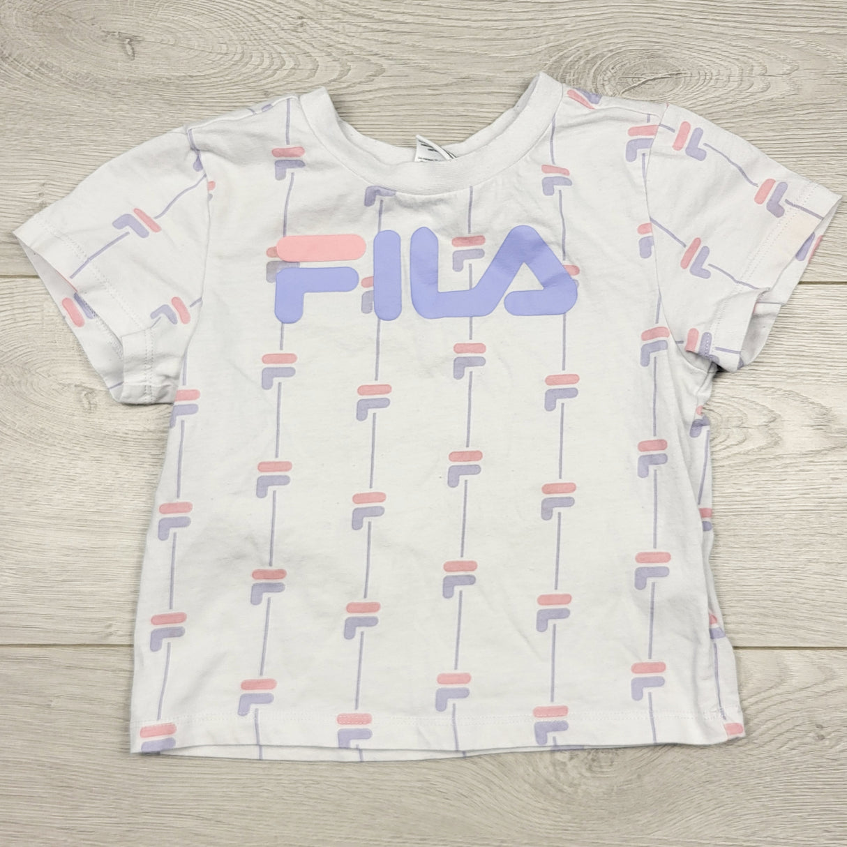 KLAR1 - Fila white logo t-shirt. Size 4T