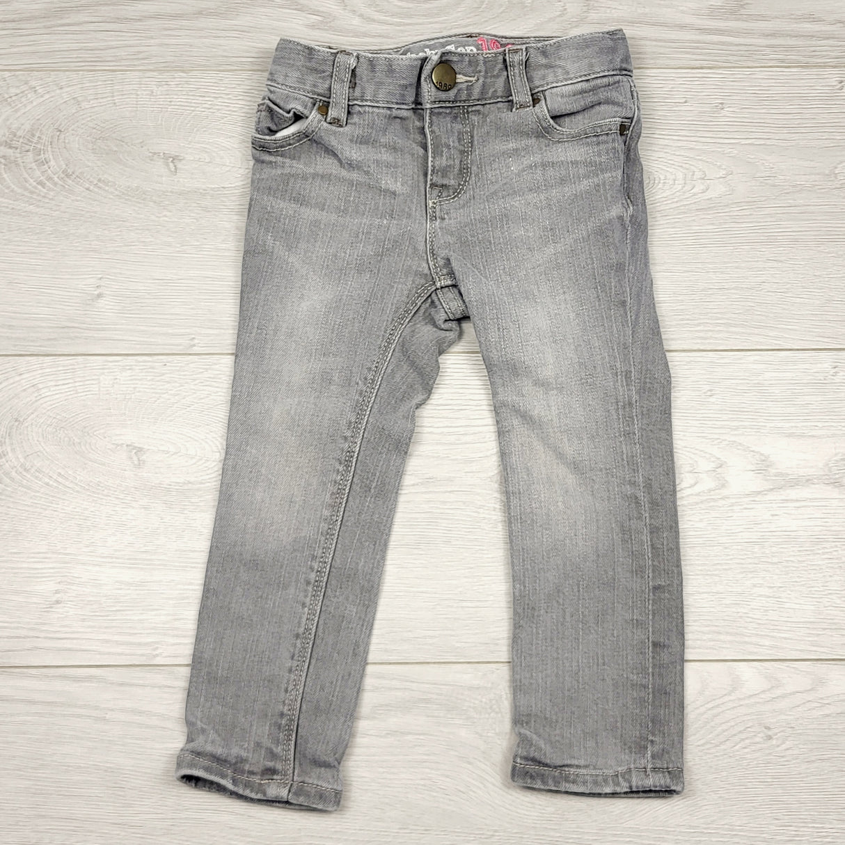 MBLK1 - Gap grey skinny jeans. Size 2T