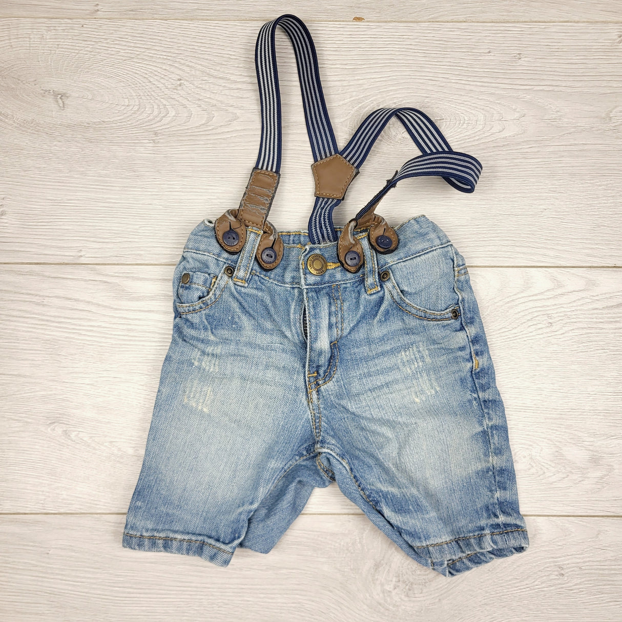 CCAM3 - L.O.G.G. distressed denim shorts with suspenders. Size 4-6 months