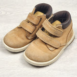 CCAM4 - Timberland Toddle Tracks shoes. Size 6