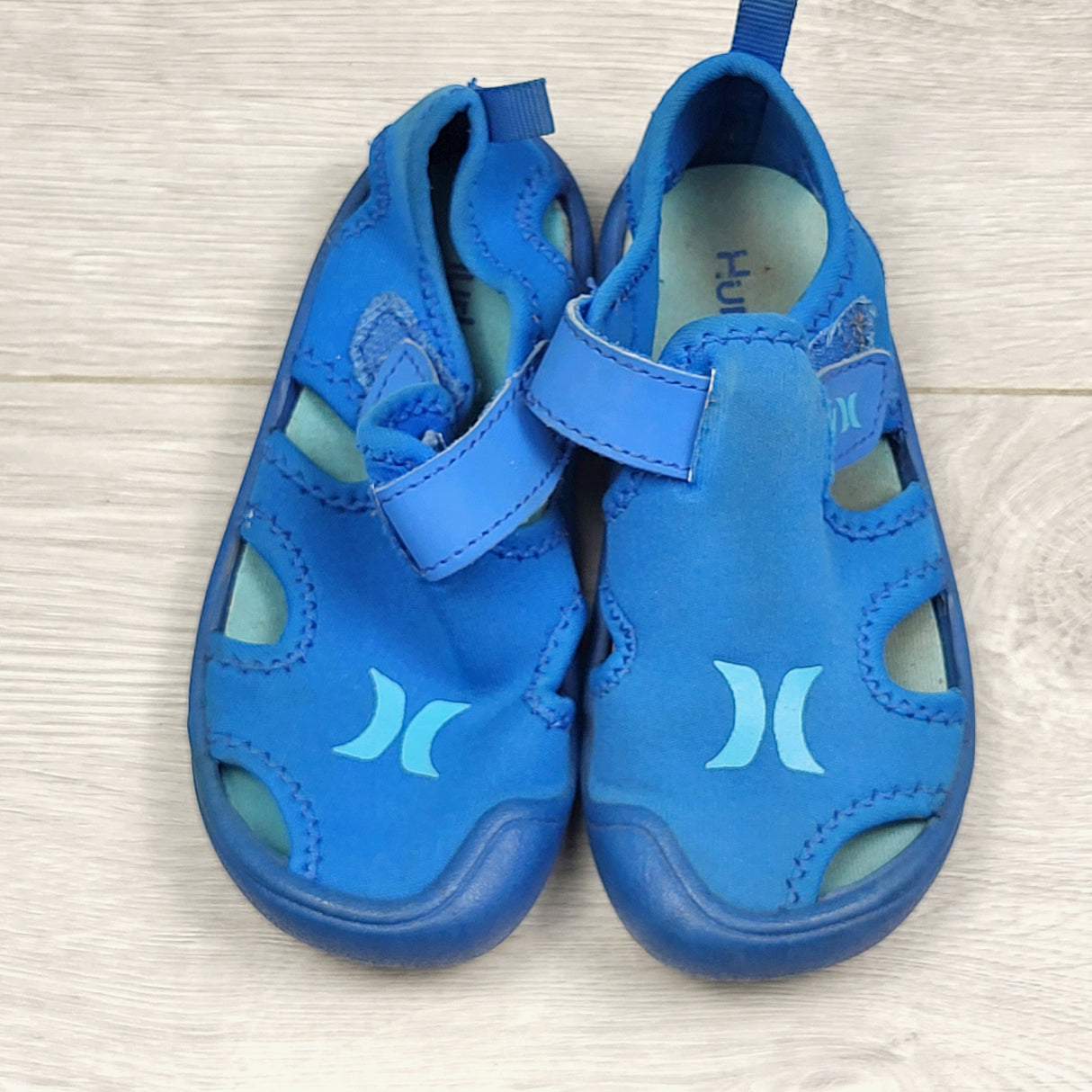 CCAM4 - Hurley blue water / beach shoes. Size 8