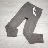 PS3 - Peekaboo Beans grey pants with zip away legs. Size 10 🍁