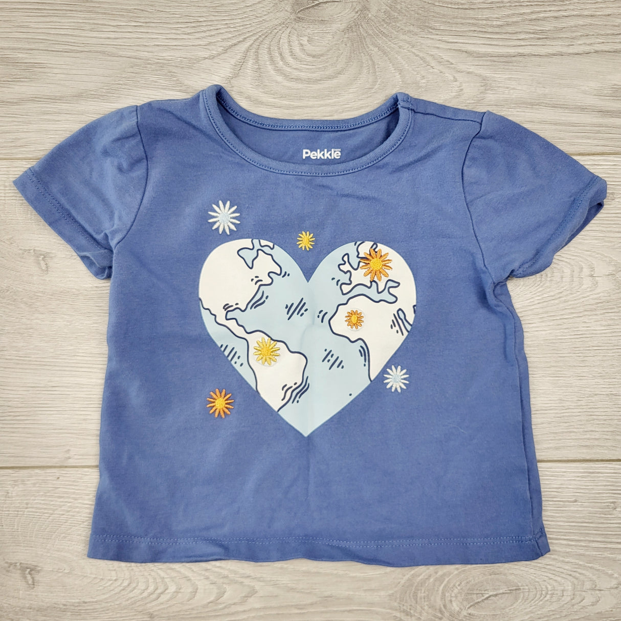 CTWN1 - Pekkle blue t-shirt with heart shaped Earth. Size 12 months