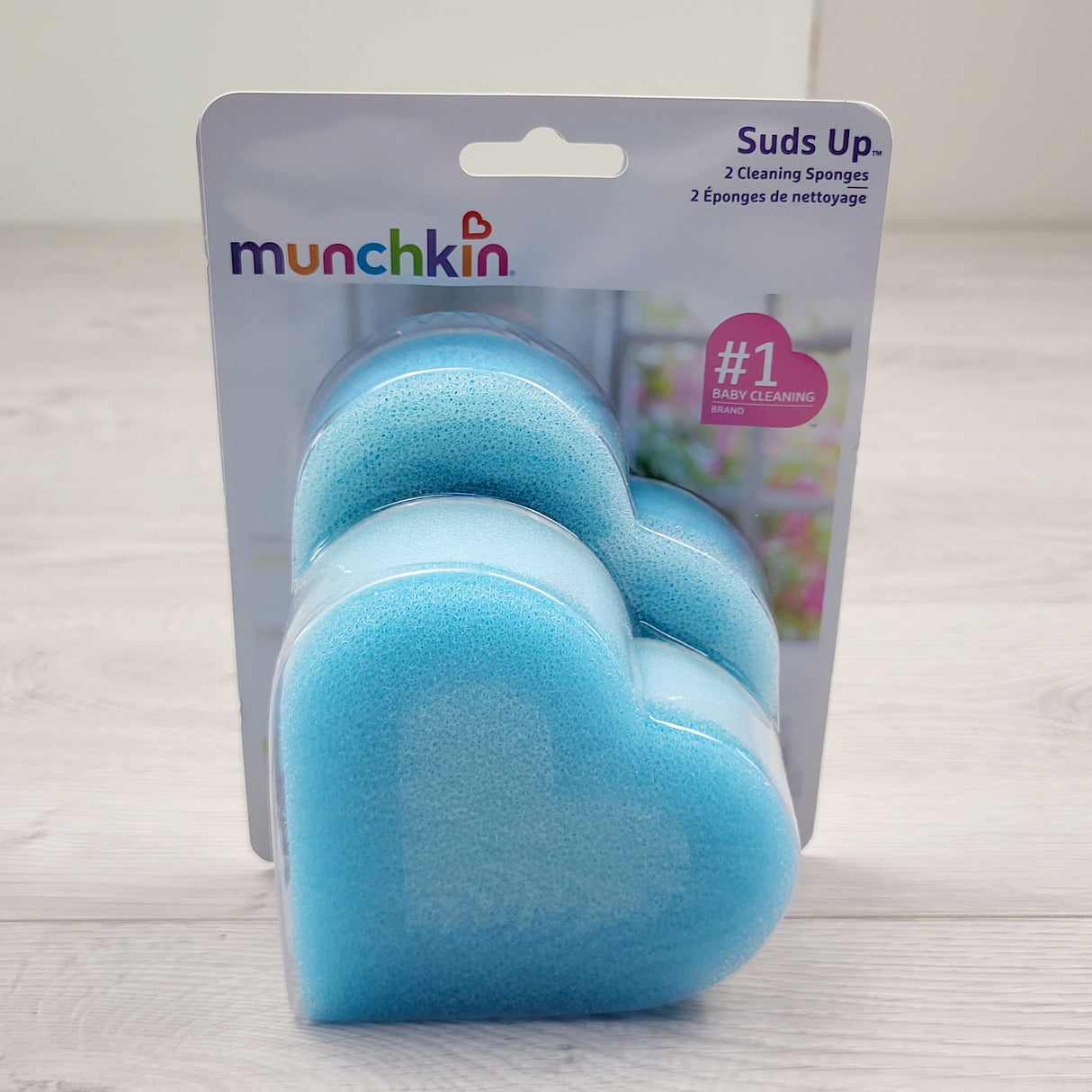 CTWN2 - NEW - Munchkin 2pc heart shaped sponges