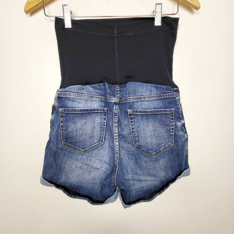 RBEN22 - Liz Lange distressed midi maternity jean shorts. Size XS