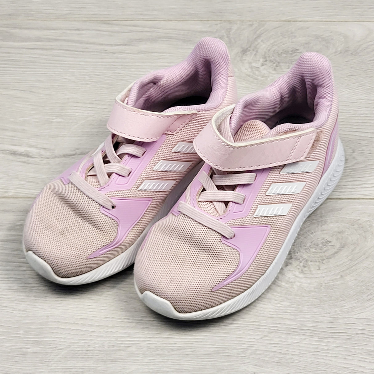 LHEP1 - Adidas pink running shoes. Size 10