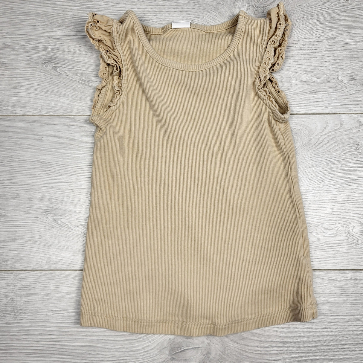 LHEP2 - Gap beige ribbed tank top with eyelet sleeves. Size 5T