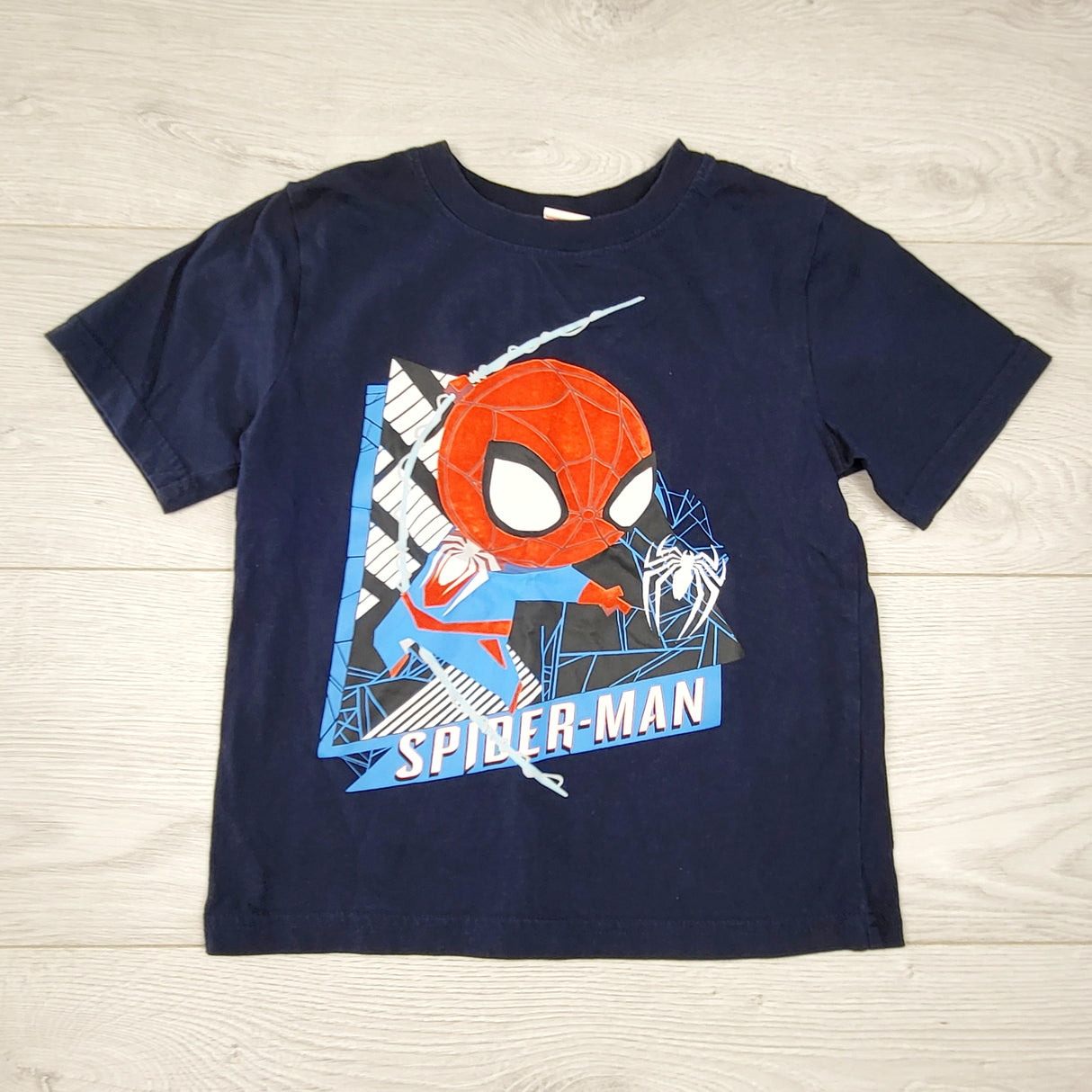 RBEN33 - Navy Spider-man t-shirt. Approx 4T