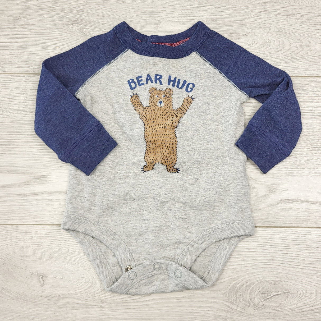 CCAM6 - Baby B'Gosh grey and navy raglan style "Bear Hug" bodysuit. Size 3 months