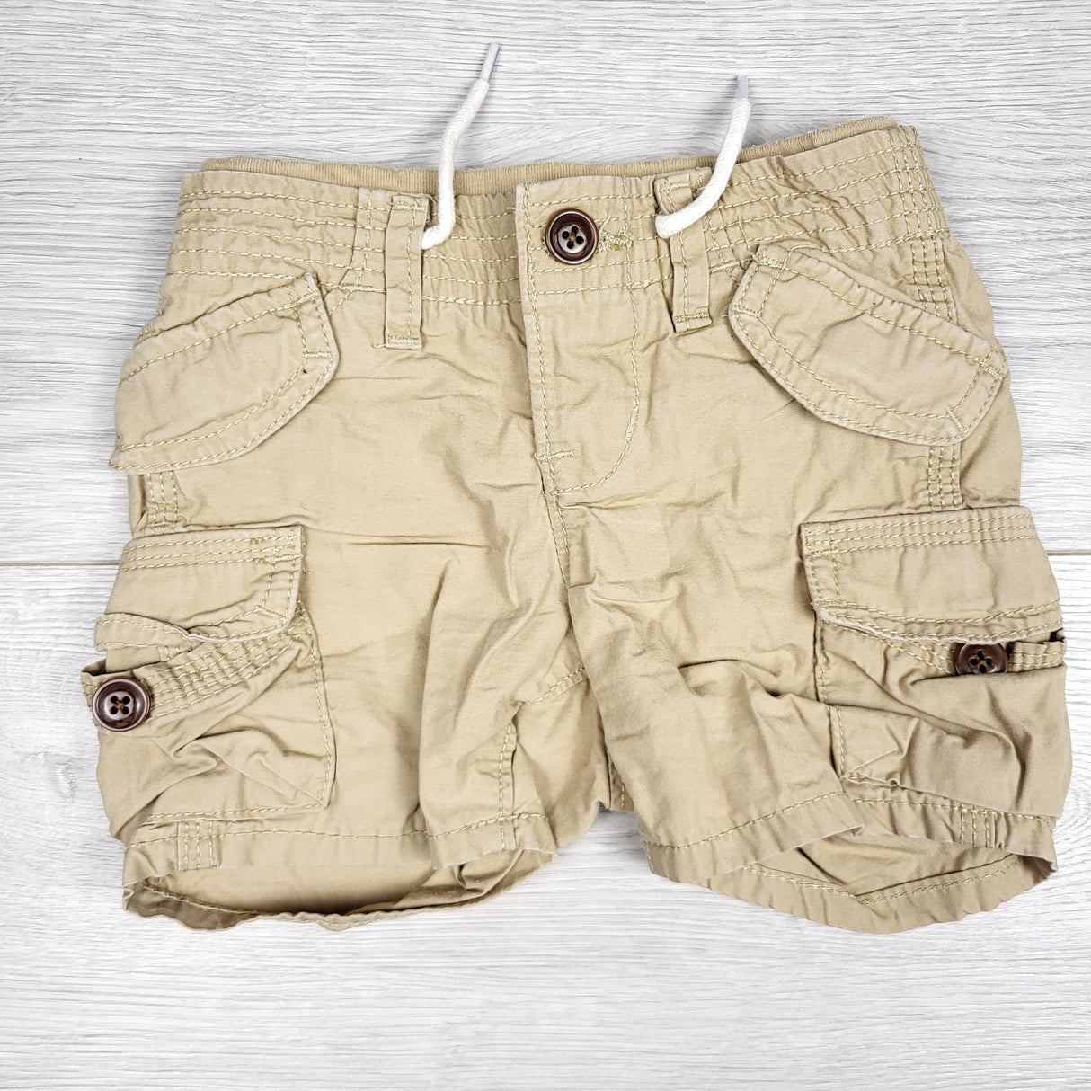 PRCH2 - Gap khaki shorts with cotton waistband. Size 6-12 months