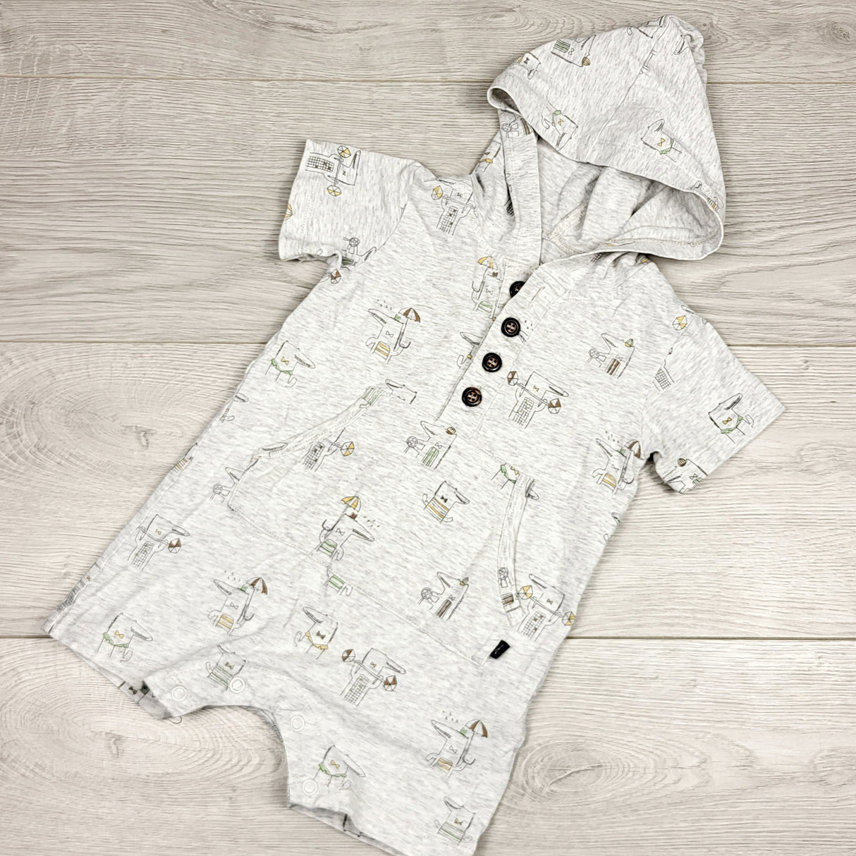 PRCH22 - Deux Par Deux grey hooded cotton romper. Size 12 months 🍁