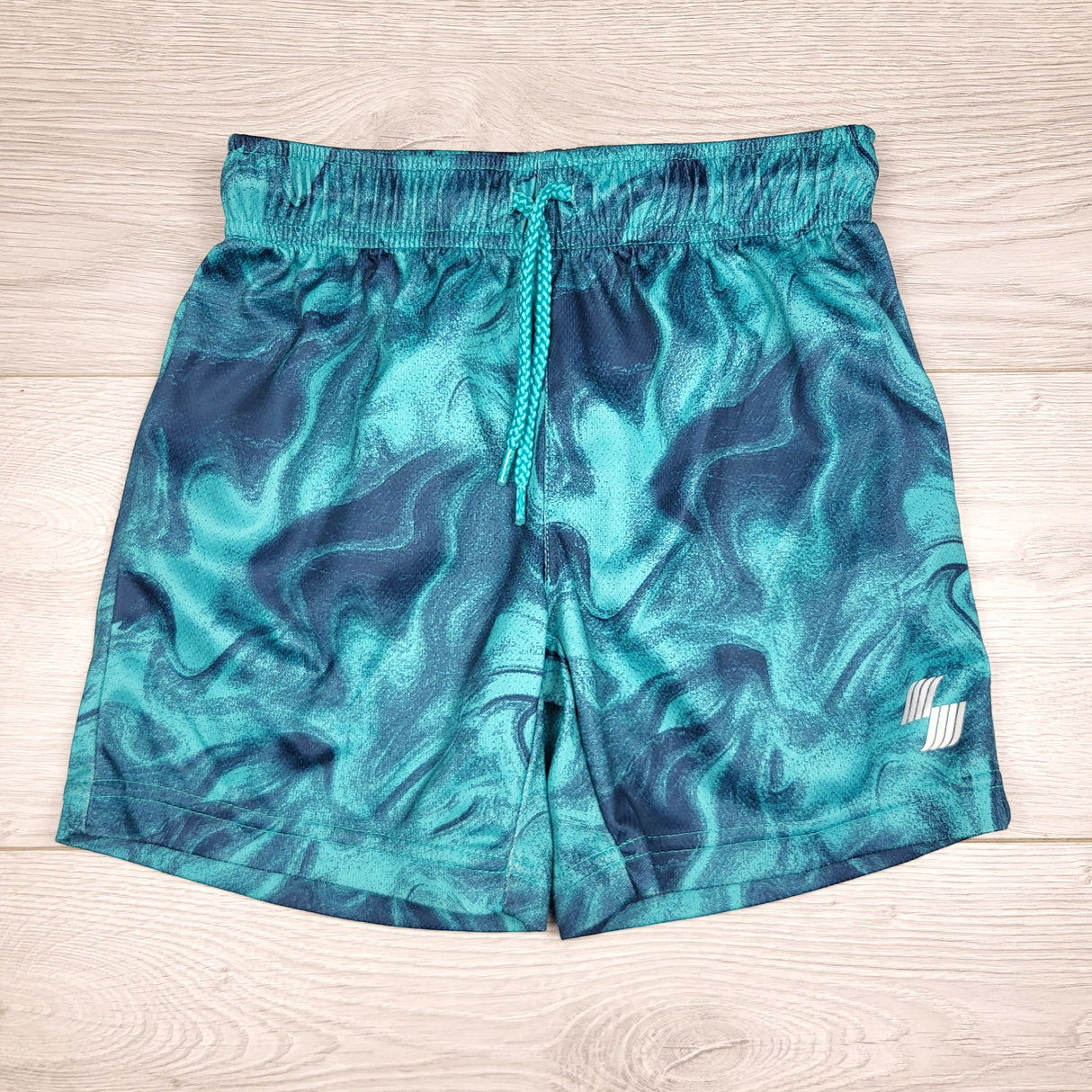 RMAZ1 - Children's Place teal swirl pattern active shorts. Size 4T