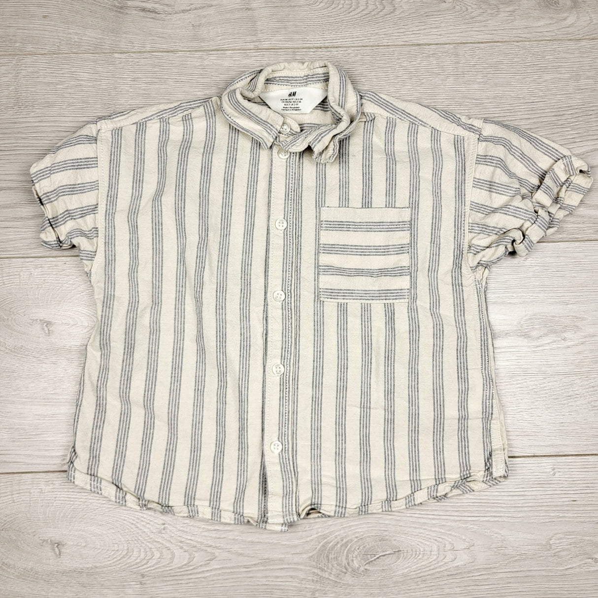 RMAZ1 - H and M vertical stripe button down shirt. Size 2/3T