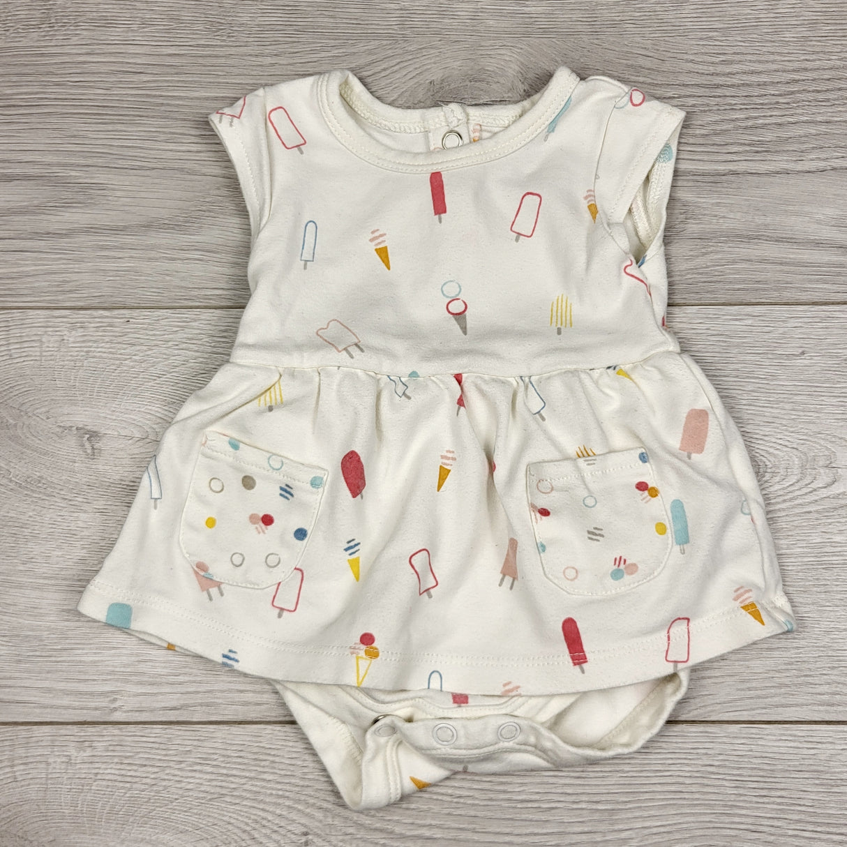 JRSH11 - Pehr onesie dress with frozen treats. Size 3-6 months maple🍁